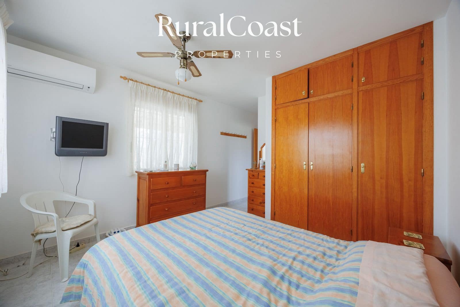 3 sovrum Villa till salu i Busot med pool garage - 295 000 € (Ref: 9646336)