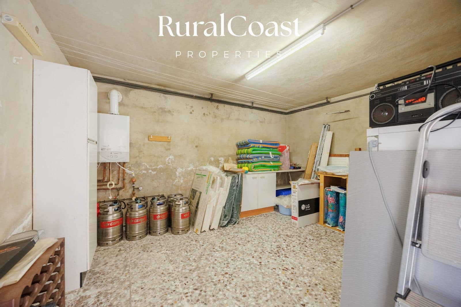 3 sovrum Villa till salu i Busot med pool garage - 295 000 € (Ref: 9646336)