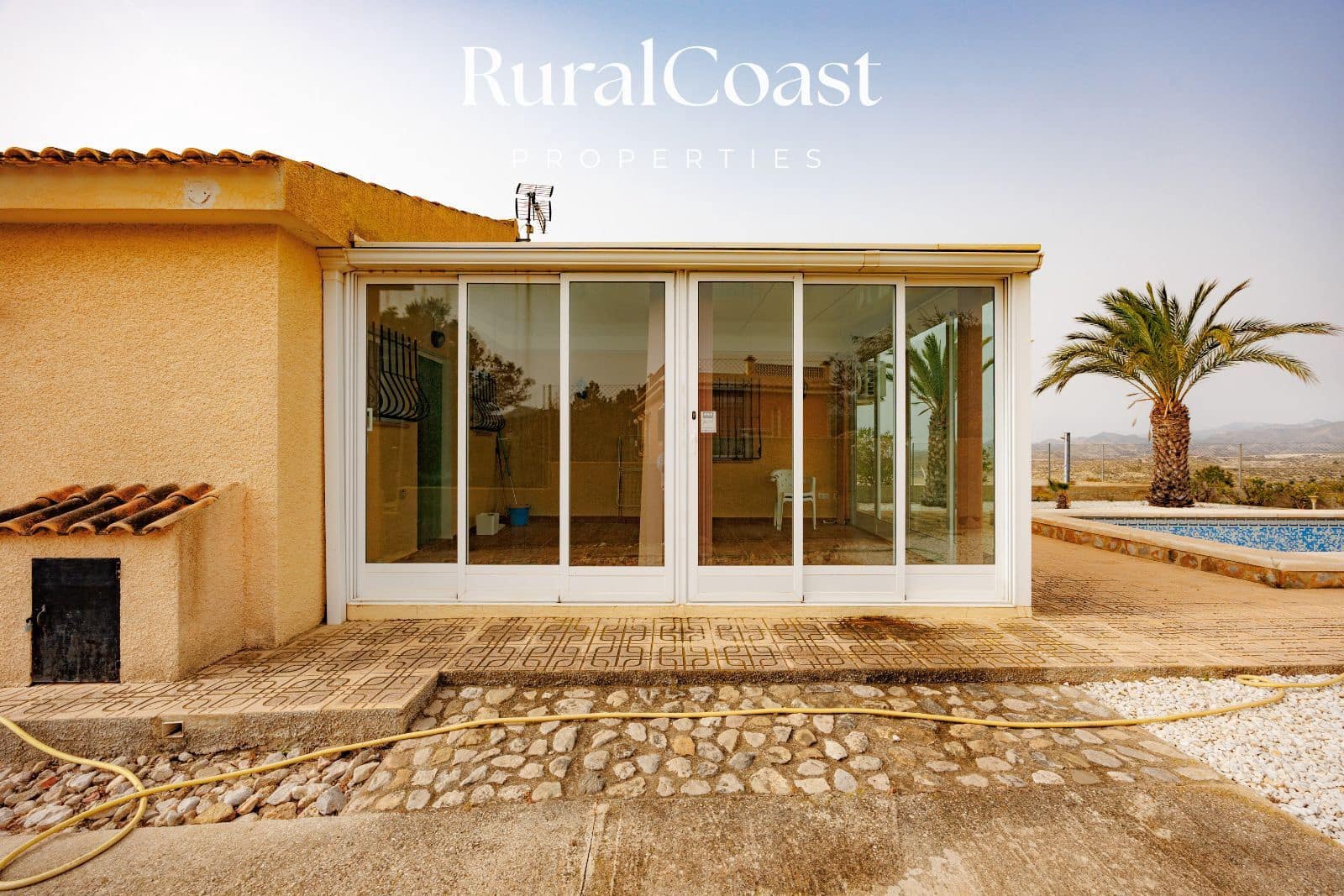 3 sovrum Villa till salu i Busot med pool garage - 295 000 € (Ref: 9646336)