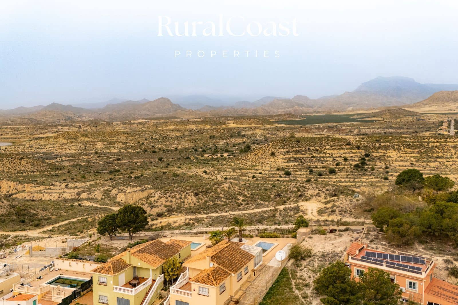 3 bedroom Villa for sale in Busot with pool garage - € 295,000 (Ref: 9646336)