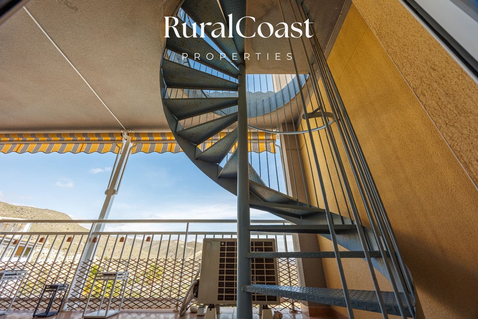 2 Zimmer Penthouse zu verkaufen in El Campello mit Pool Garage - 245.000 € (Ref: 9651029)