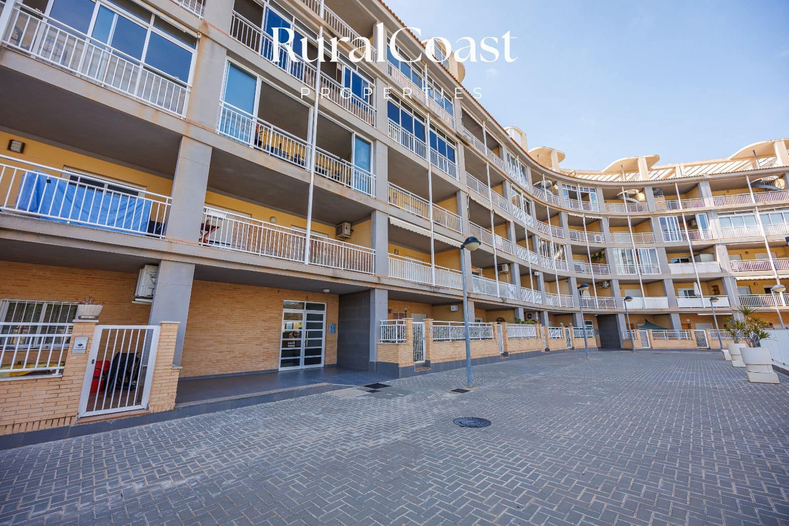 2 Zimmer Penthouse zu verkaufen in El Campello mit Pool Garage - 245.000 € (Ref: 9651029)