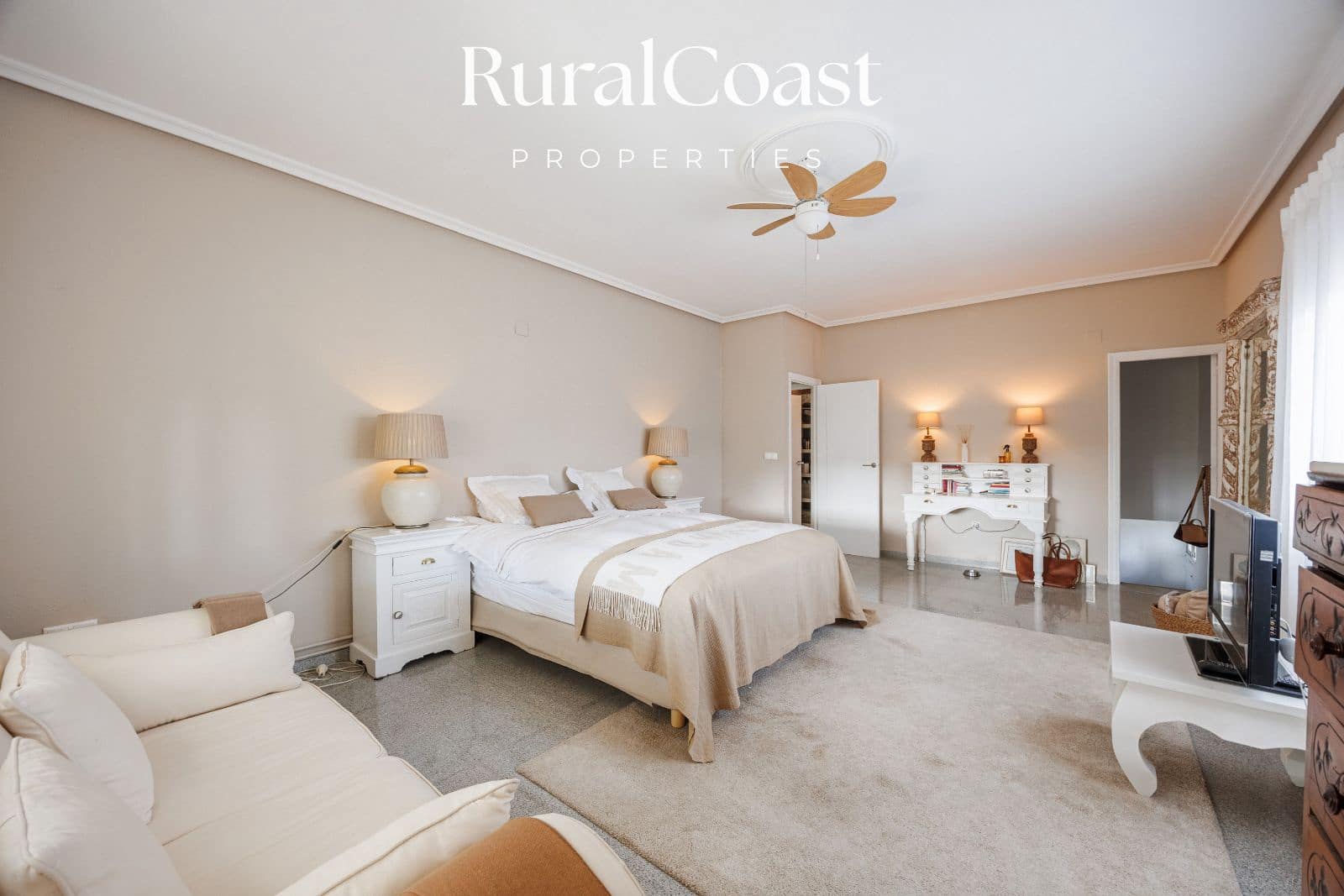 4 Zimmer Villa zu verkaufen in Busot mit Pool - 485.000 € (Ref: 9672198)