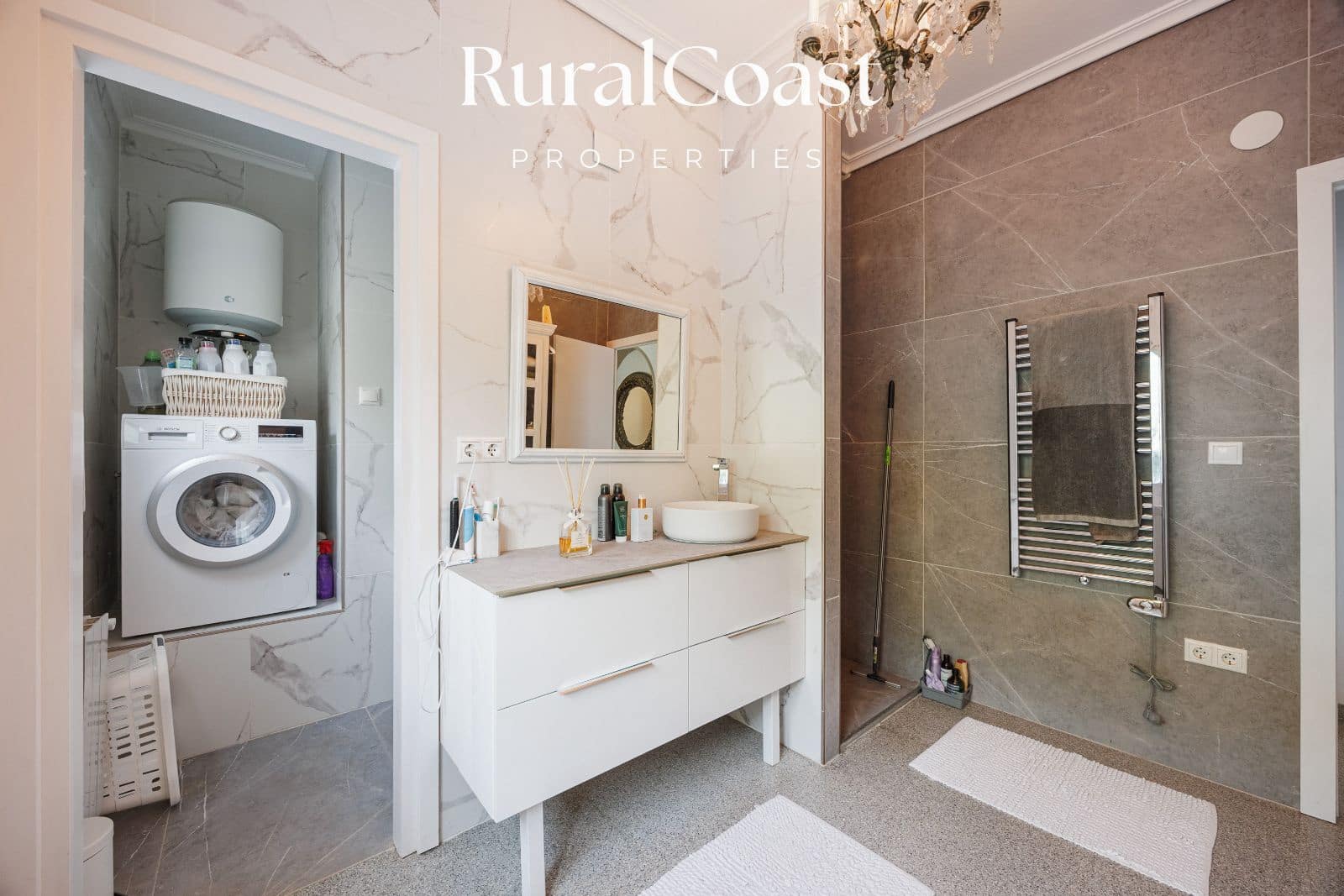 4 Zimmer Villa zu verkaufen in Busot mit Pool - 485.000 € (Ref: 9672198)