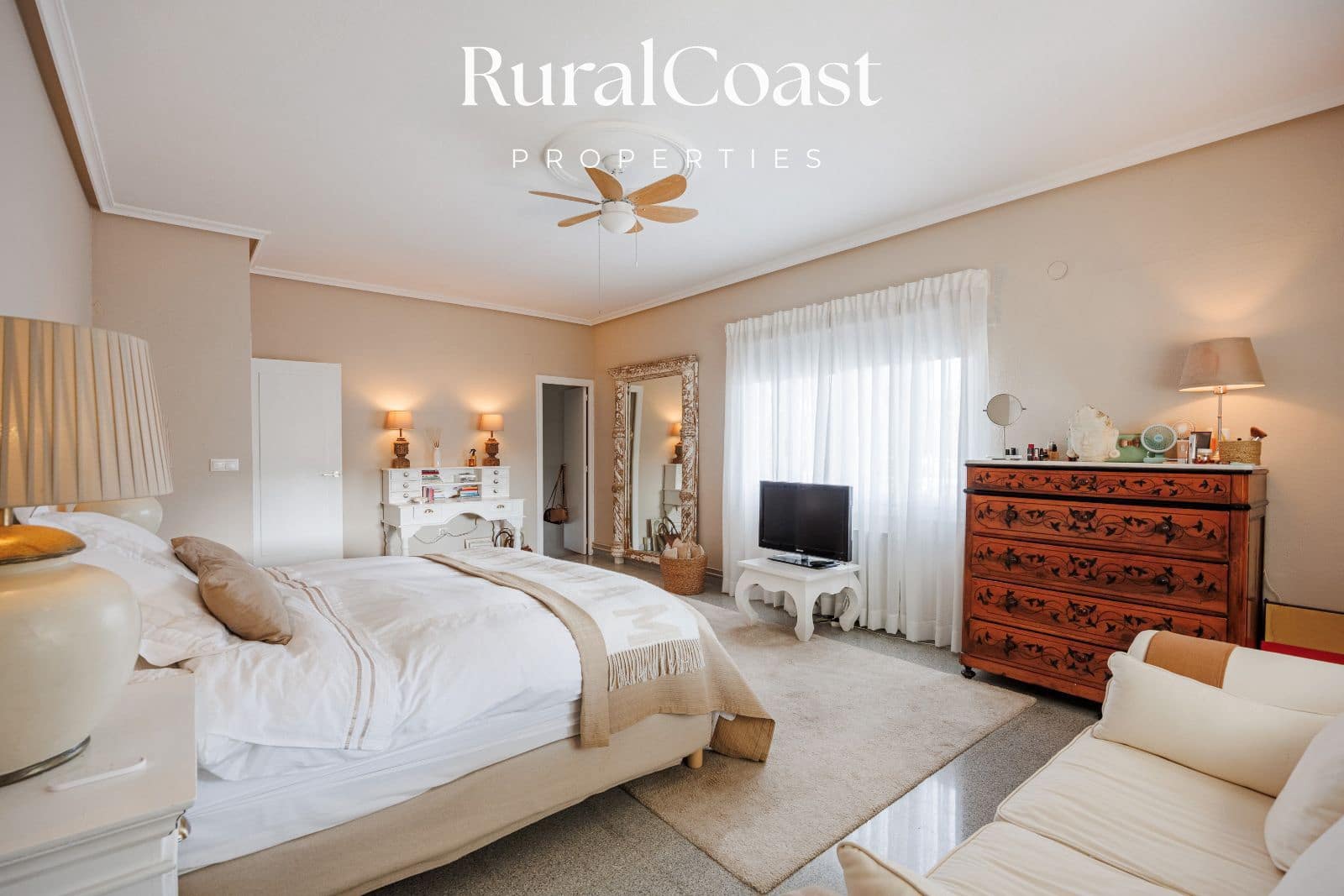 4 Zimmer Villa zu verkaufen in Busot mit Pool - 485.000 € (Ref: 9672198)