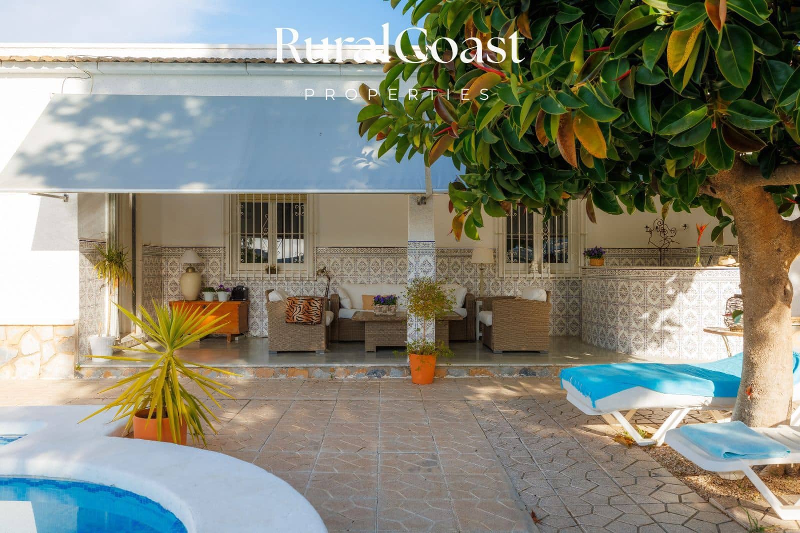 4 Zimmer Villa zu verkaufen in Busot mit Pool - 485.000 € (Ref: 9672198)