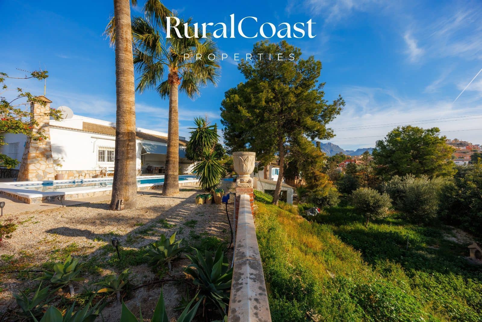 4 Zimmer Villa zu verkaufen in Busot mit Pool - 485.000 € (Ref: 9672198)