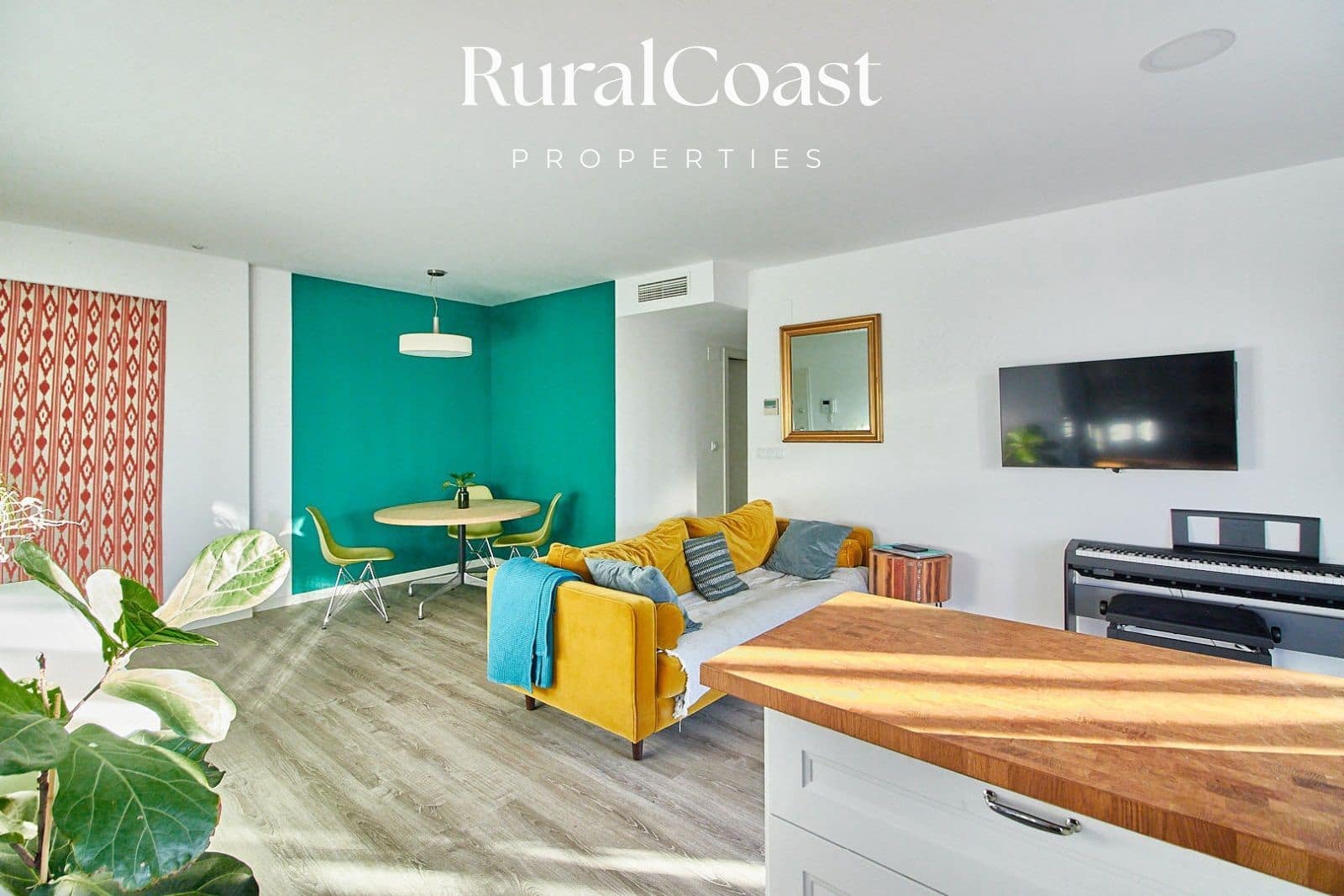 2 bedroom Flat for sale in El Campello with pool garage - € 339,000 (Ref: 9720780)