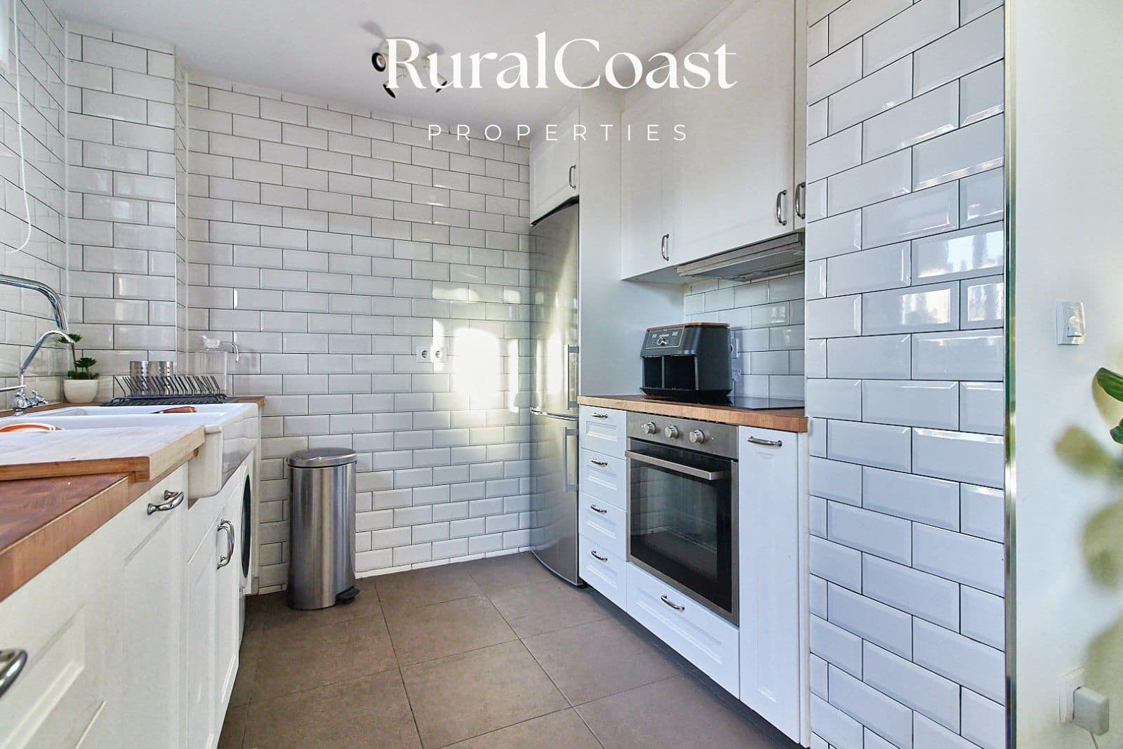 2 bedroom Flat for sale in El Campello with pool garage - € 339,000 (Ref: 9720780)