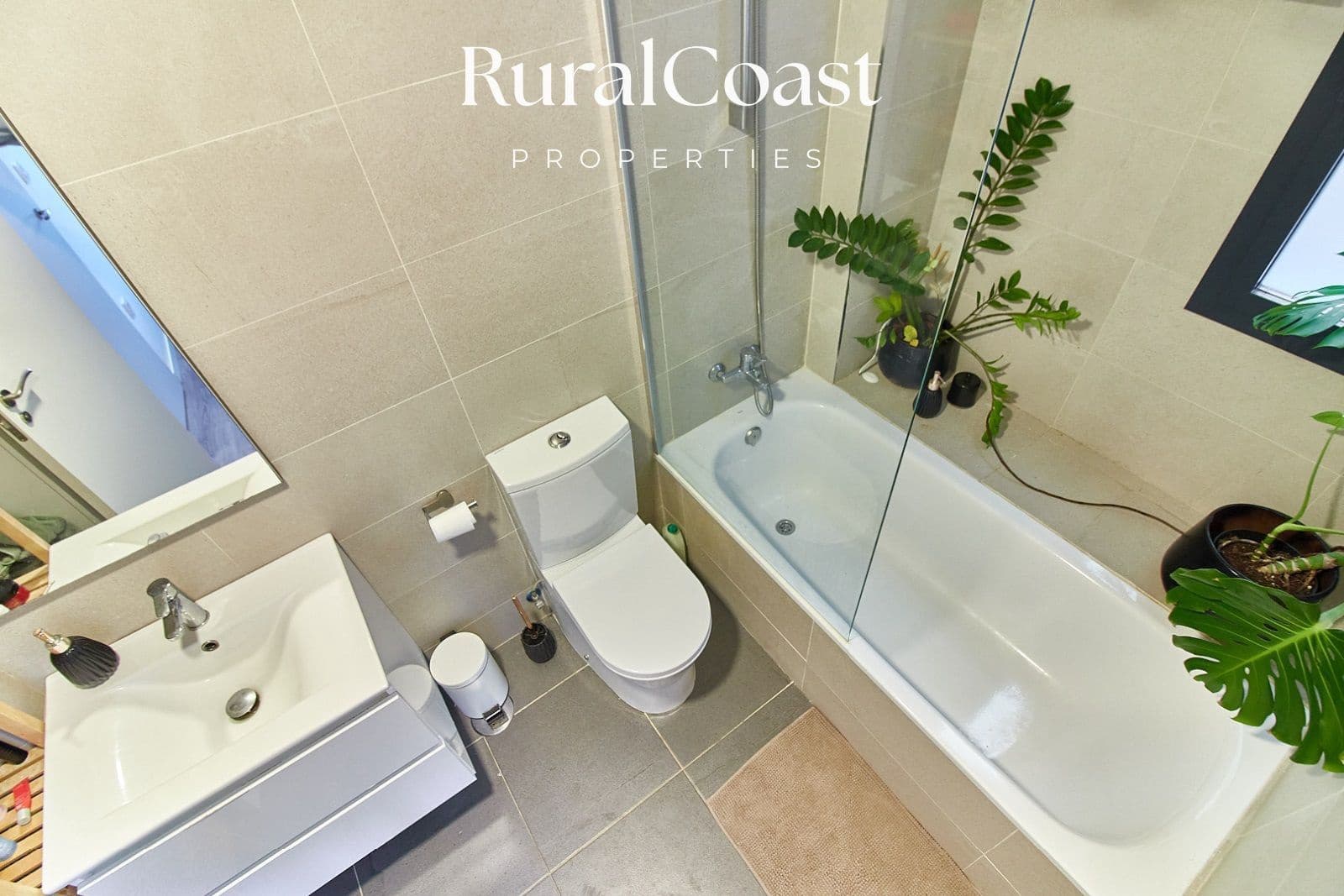 2 bedroom Flat for sale in El Campello with pool garage - € 339,000 (Ref: 9720780)