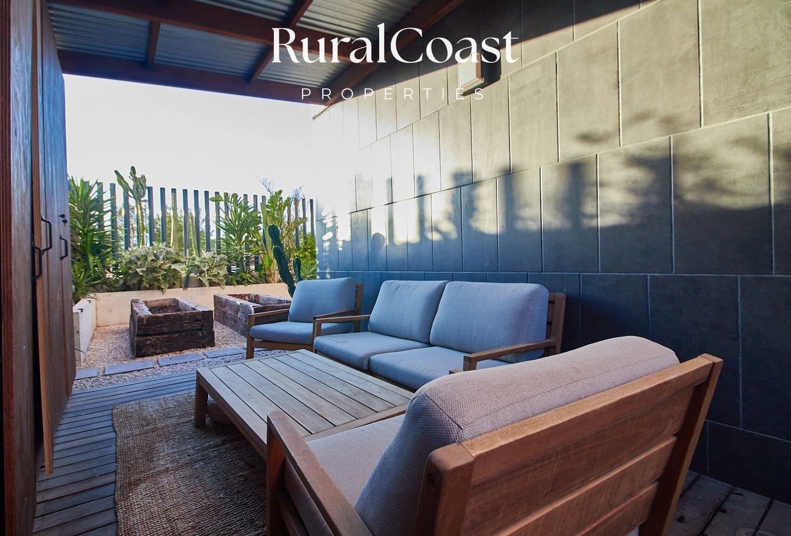 2 bedroom Flat for sale in El Campello with pool garage - € 339,000 (Ref: 9720780)