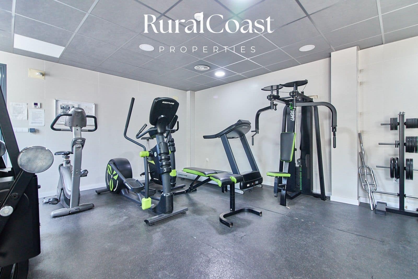 2 bedroom Flat for sale in El Campello with pool garage - € 339,000 (Ref: 9720780)