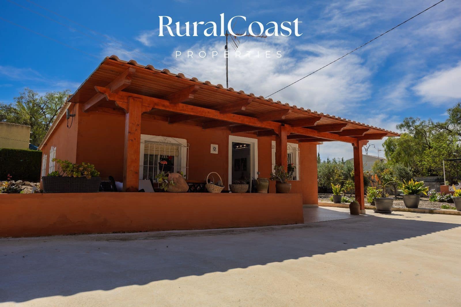 4 slaapkamer Villa te koop in Busot met zwembad - € 320.000 (Ref: 9753717)