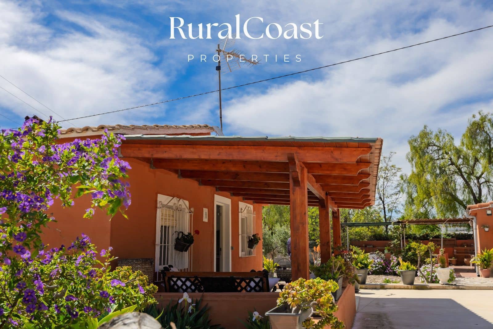 4 slaapkamer Villa te koop in Busot met zwembad - € 320.000 (Ref: 9753717)