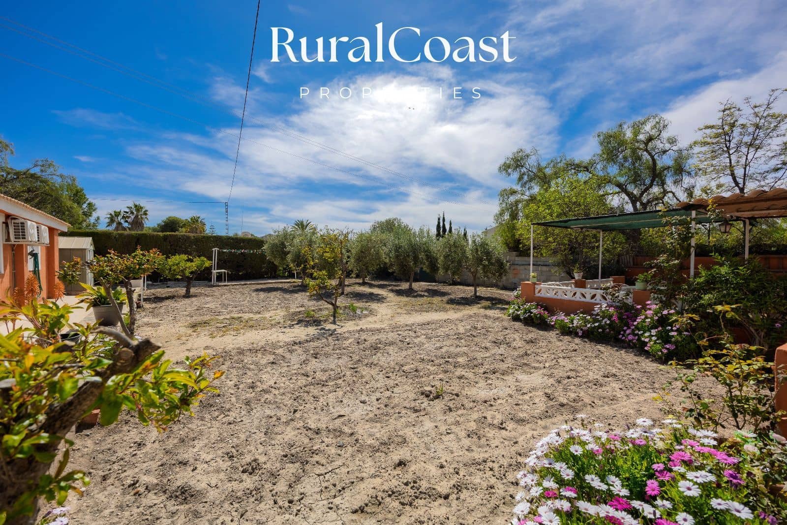 4 slaapkamer Villa te koop in Busot met zwembad - € 320.000 (Ref: 9753717)