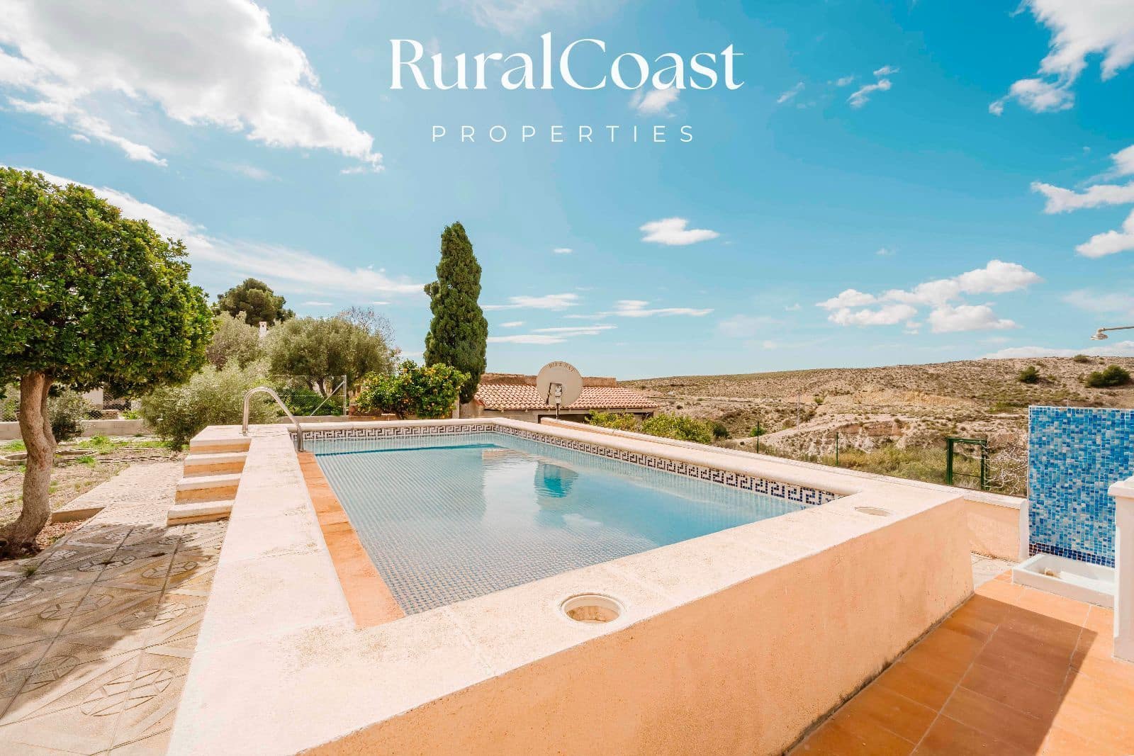 3 chambre Villa/Maison à vendre à Muchamiel / Mutxamel avec piscine garage - 350 000 € (Ref: 9778528)