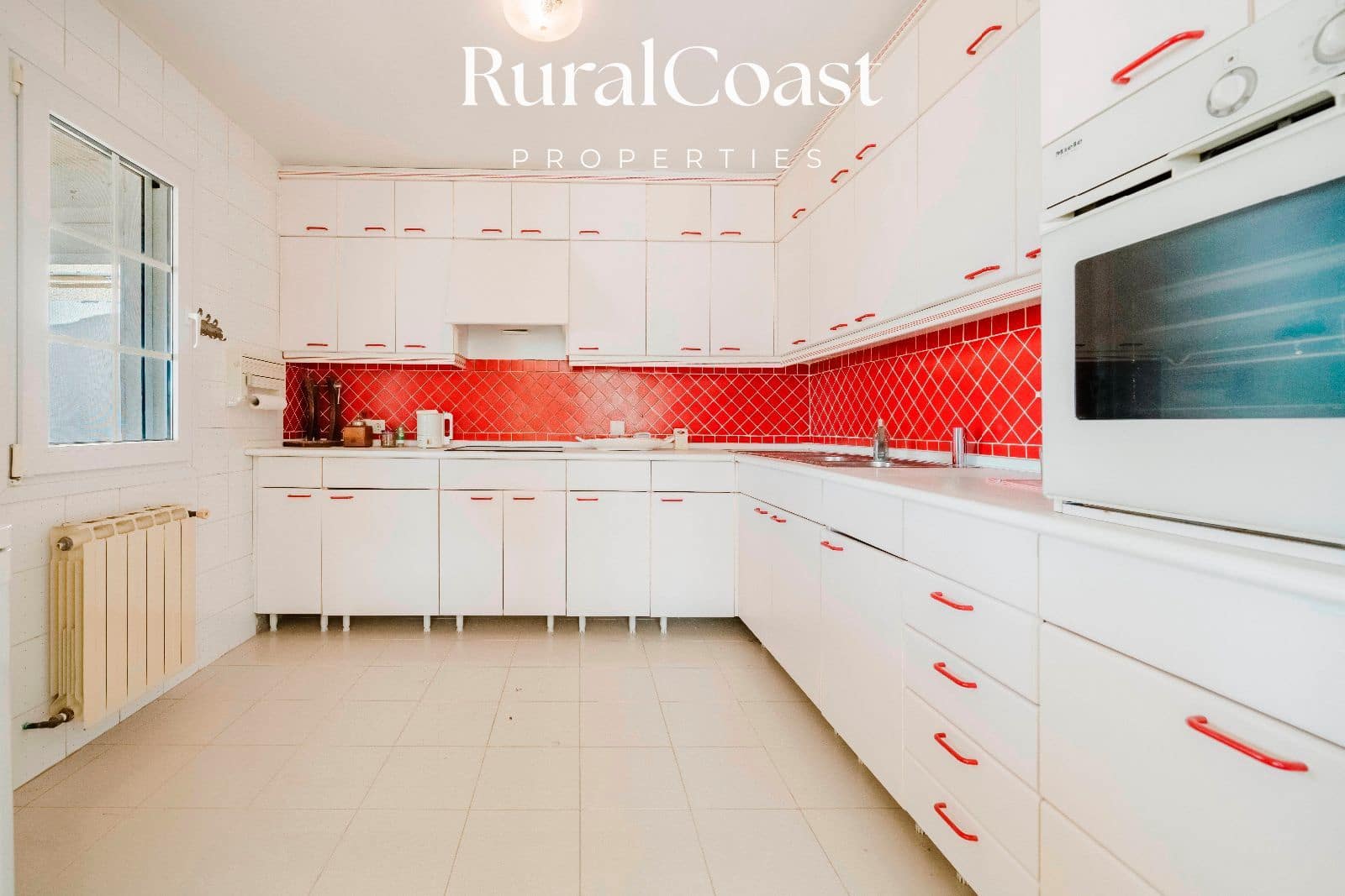 3 chambre Villa/Maison à vendre à Muchamiel / Mutxamel avec piscine garage - 350 000 € (Ref: 9778528)