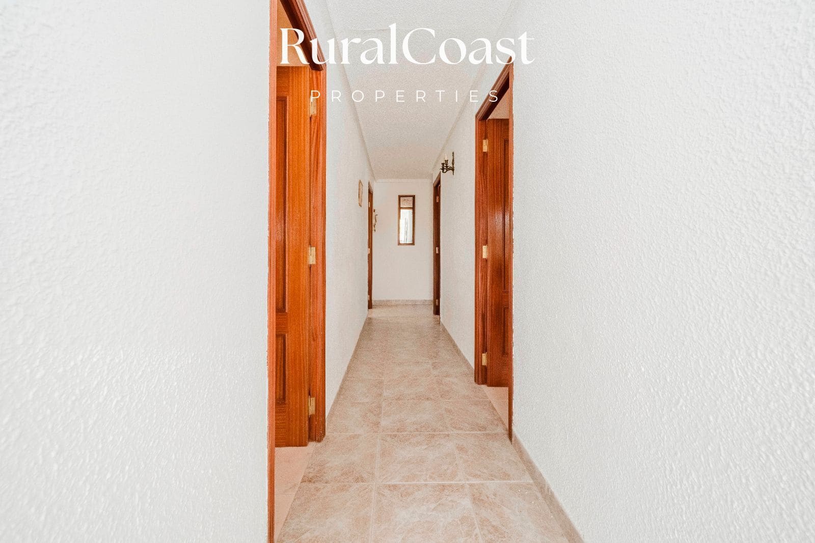 3 chambre Villa/Maison à vendre à Muchamiel / Mutxamel avec piscine garage - 350 000 € (Ref: 9778528)