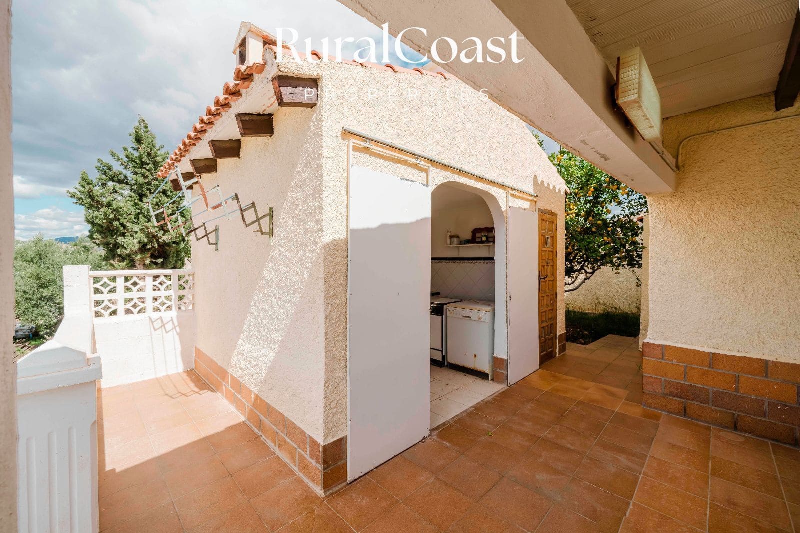 3 chambre Villa/Maison à vendre à Muchamiel / Mutxamel avec piscine garage - 350 000 € (Ref: 9778528)