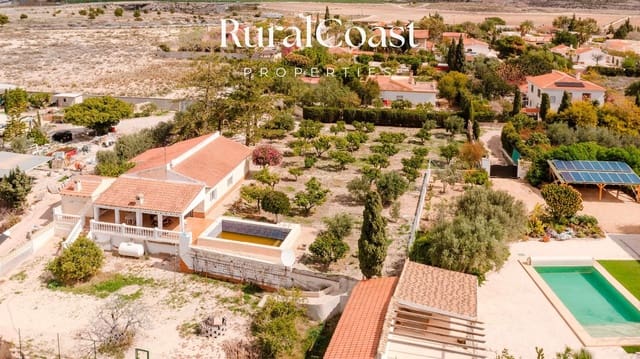 3 chambre Villa/Maison à vendre à Muchamiel / Mutxamel avec piscine garage - 350 000 € (Ref: 9778528)