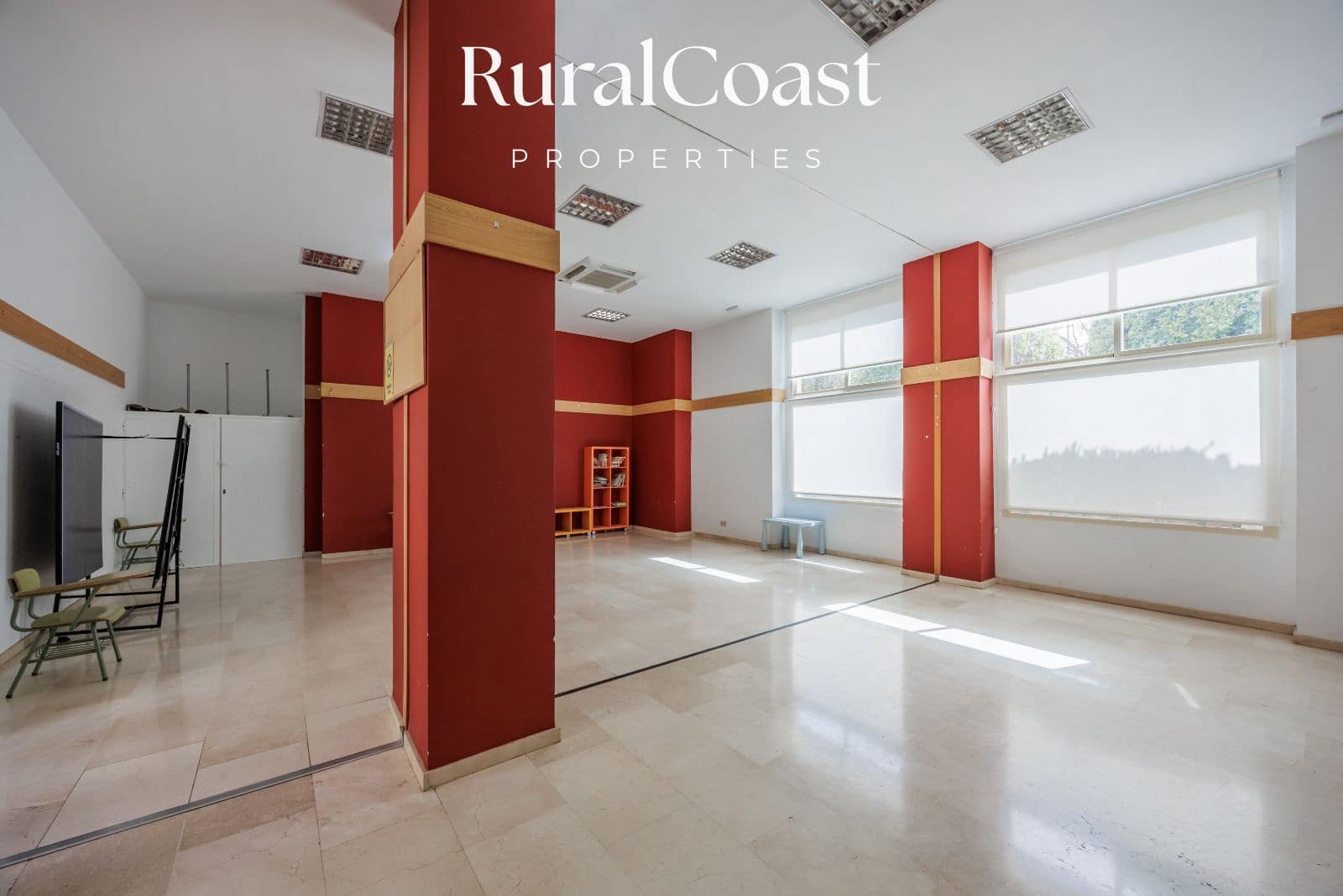 2 soverom Leilighet til salgs i Alicante by med svømmebasseng garasje - € 319 000 (Ref: 9778773)