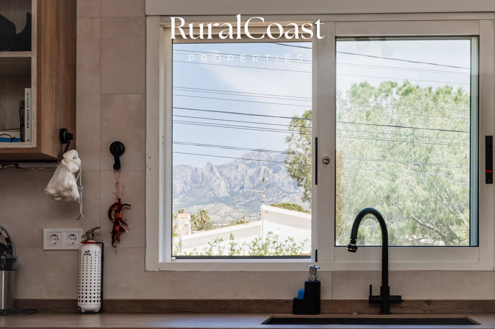 3 quarto Moradia para venda em Busot com piscina - 485 000 € (Ref: 9838472)