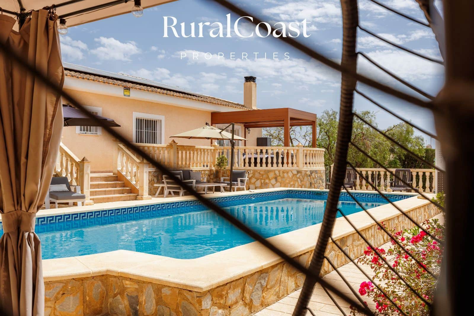 3 quarto Moradia para venda em Busot com piscina - 485 000 € (Ref: 9838472)