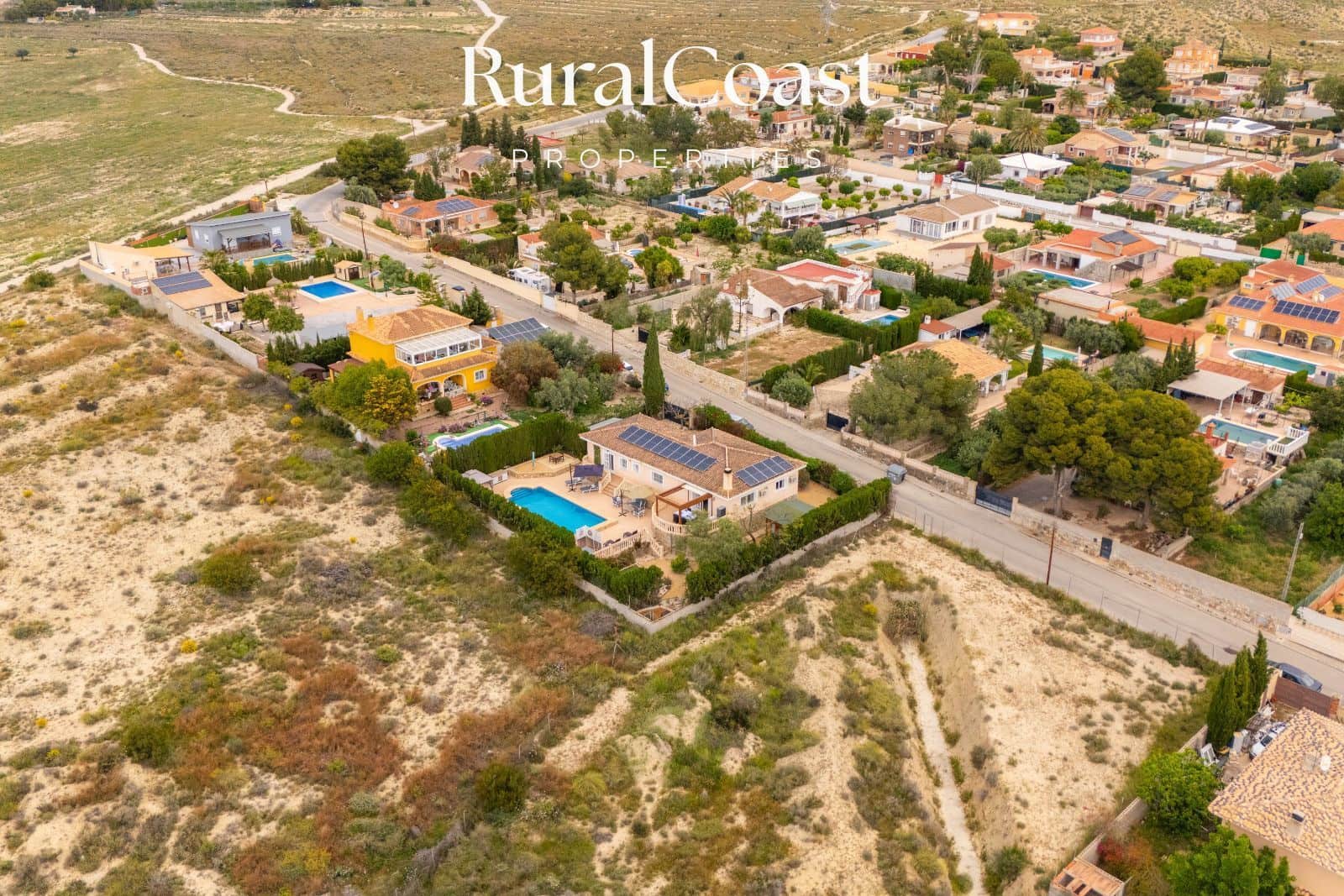 3 quarto Moradia para venda em Busot com piscina - 485 000 € (Ref: 9838472)