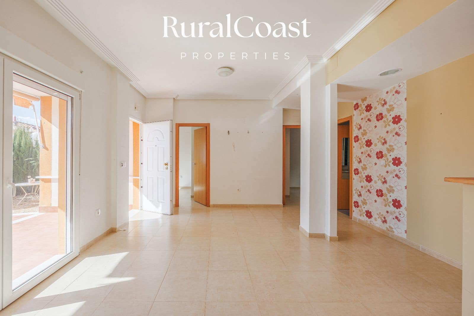 2 bedroom Townhouse for sale in Busot with pool garage - € 220,000 (Ref: 9844587)