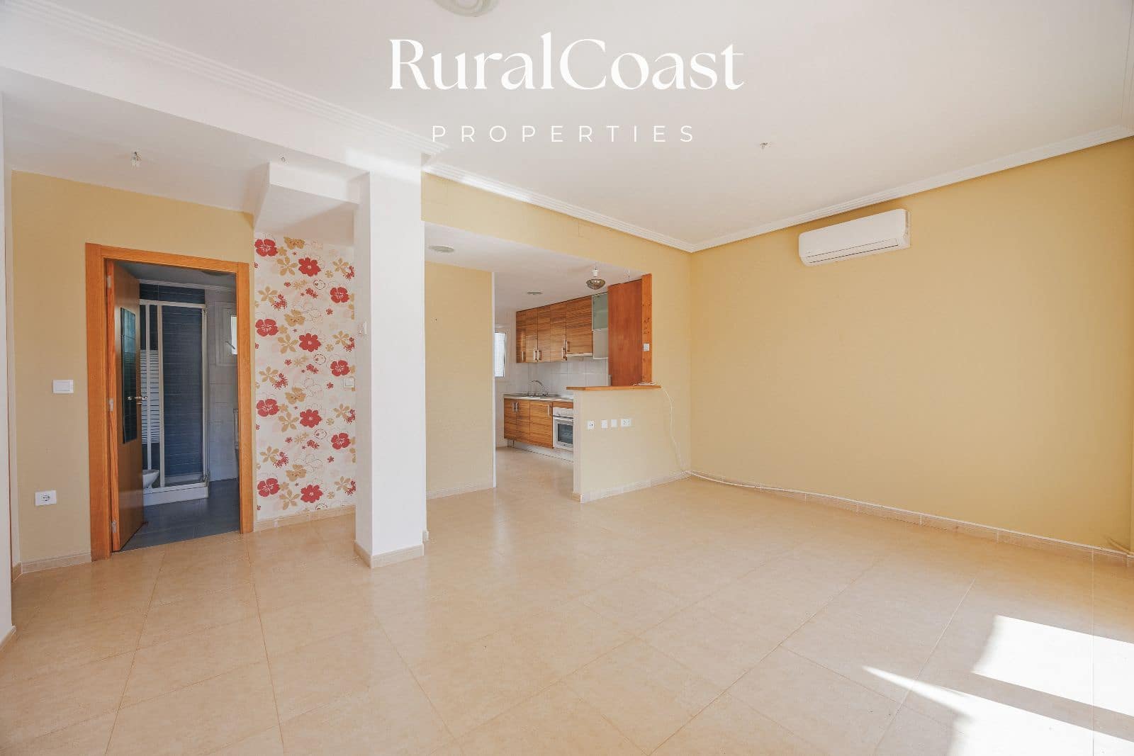 2 bedroom Townhouse for sale in Busot with pool garage - € 220,000 (Ref: 9844587)