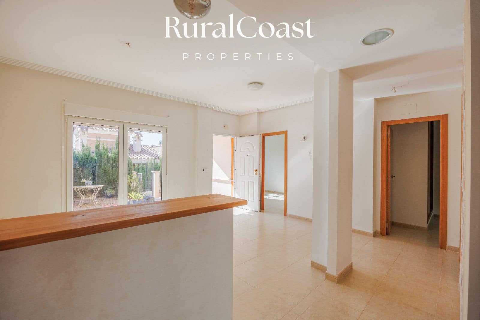 2 bedroom Townhouse for sale in Busot with pool garage - € 220,000 (Ref: 9844587)