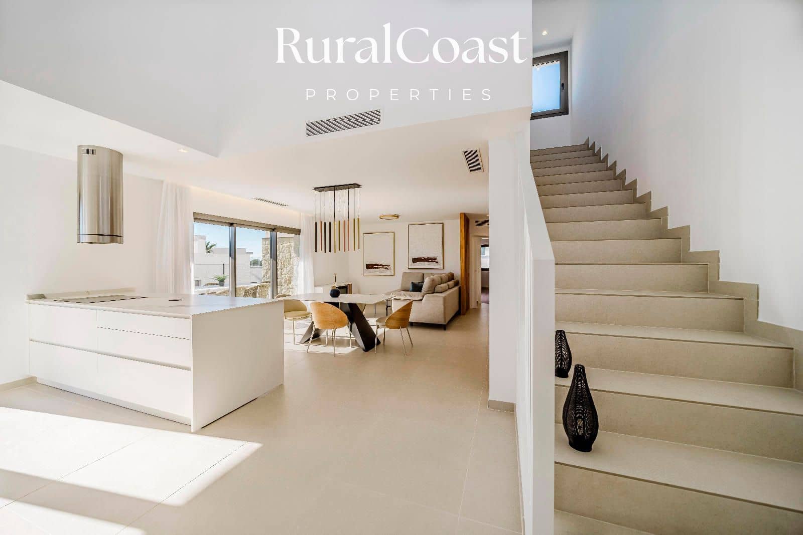 Chalet de 3 habitaciones en Finestrat en venta con piscina garaje - 895.000 € (Ref: 9850609)