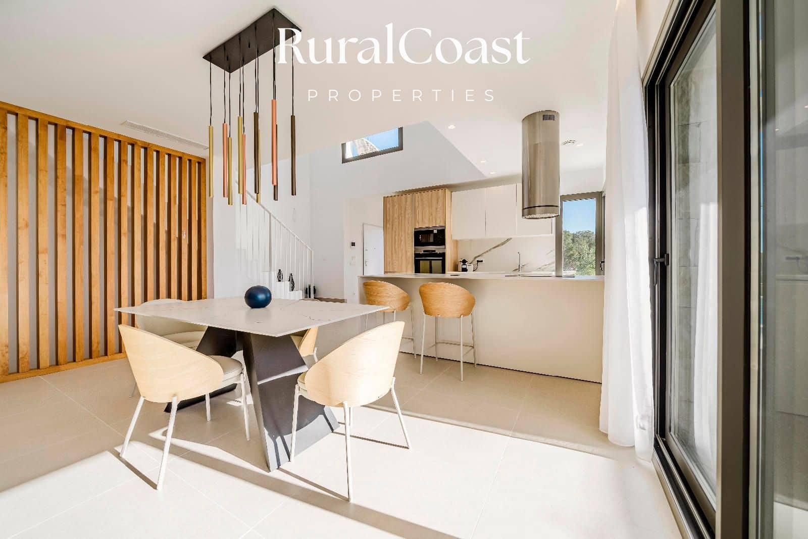 Chalet de 3 habitaciones en Finestrat en venta con piscina garaje - 895.000 € (Ref: 9850609)