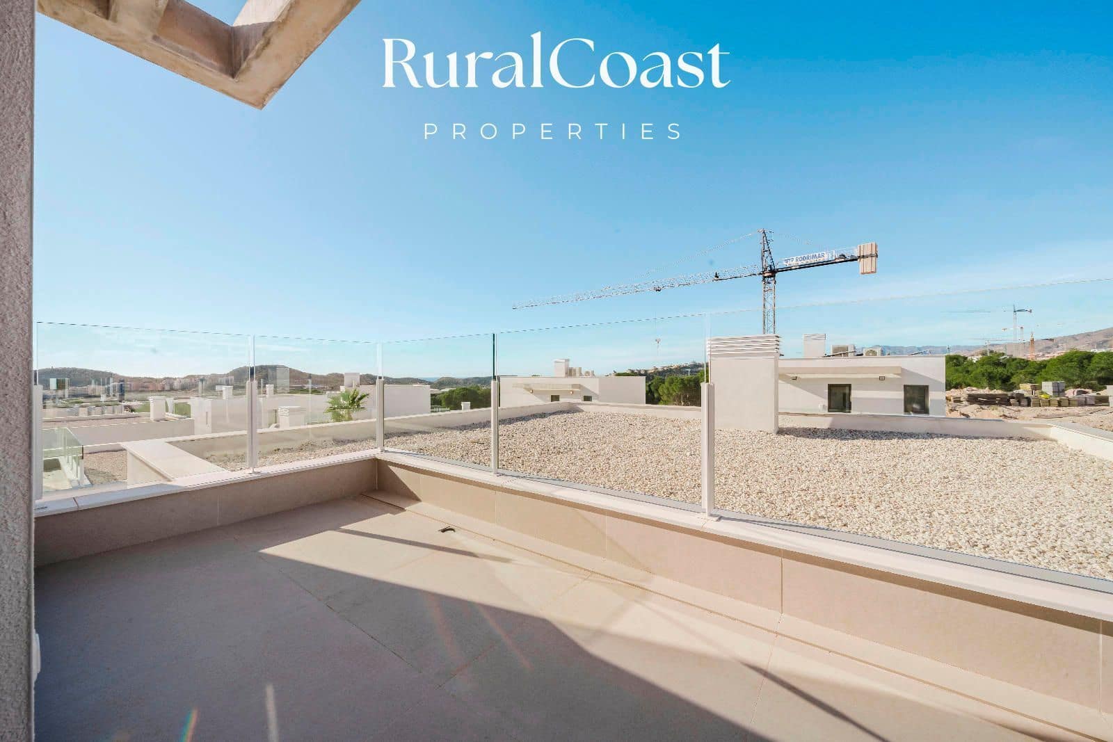 Chalet de 3 habitaciones en Finestrat en venta con piscina garaje - 895.000 € (Ref: 9850609)