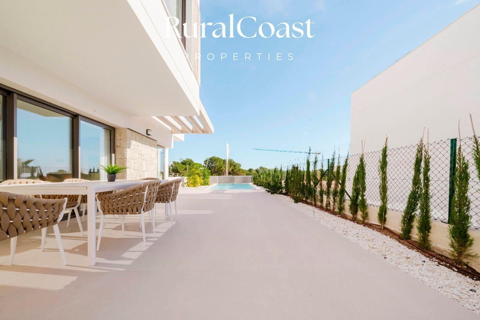 Chalet de 3 habitaciones en Finestrat en venta con piscina garaje - 895.000 € (Ref: 9850609)
