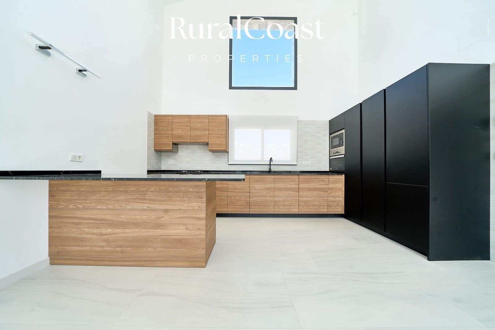 4 quarto Moradia para venda em Busot com piscina - 570 000 € (Ref: 9852191)