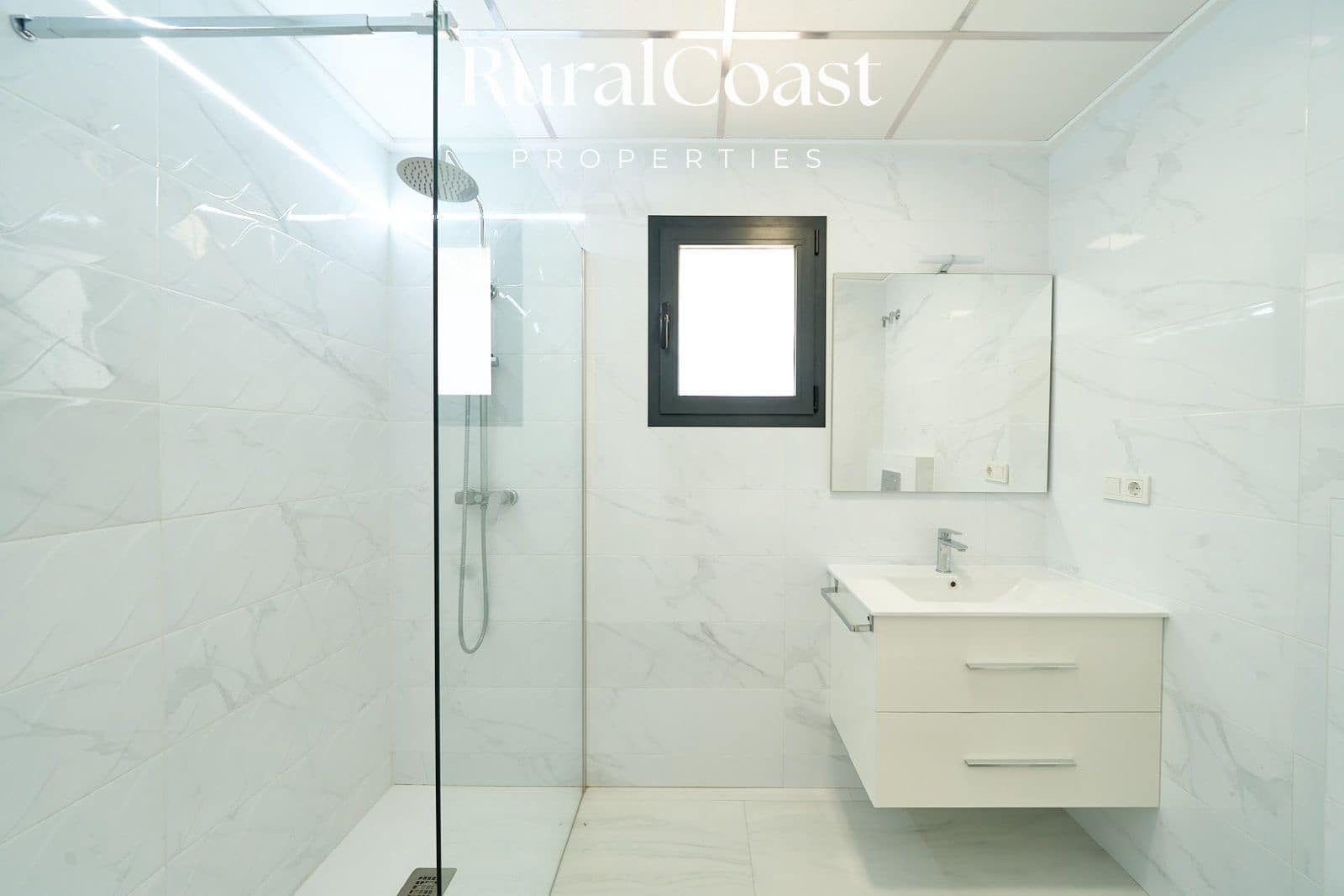 4 quarto Moradia para venda em Busot com piscina - 570 000 € (Ref: 9852191)