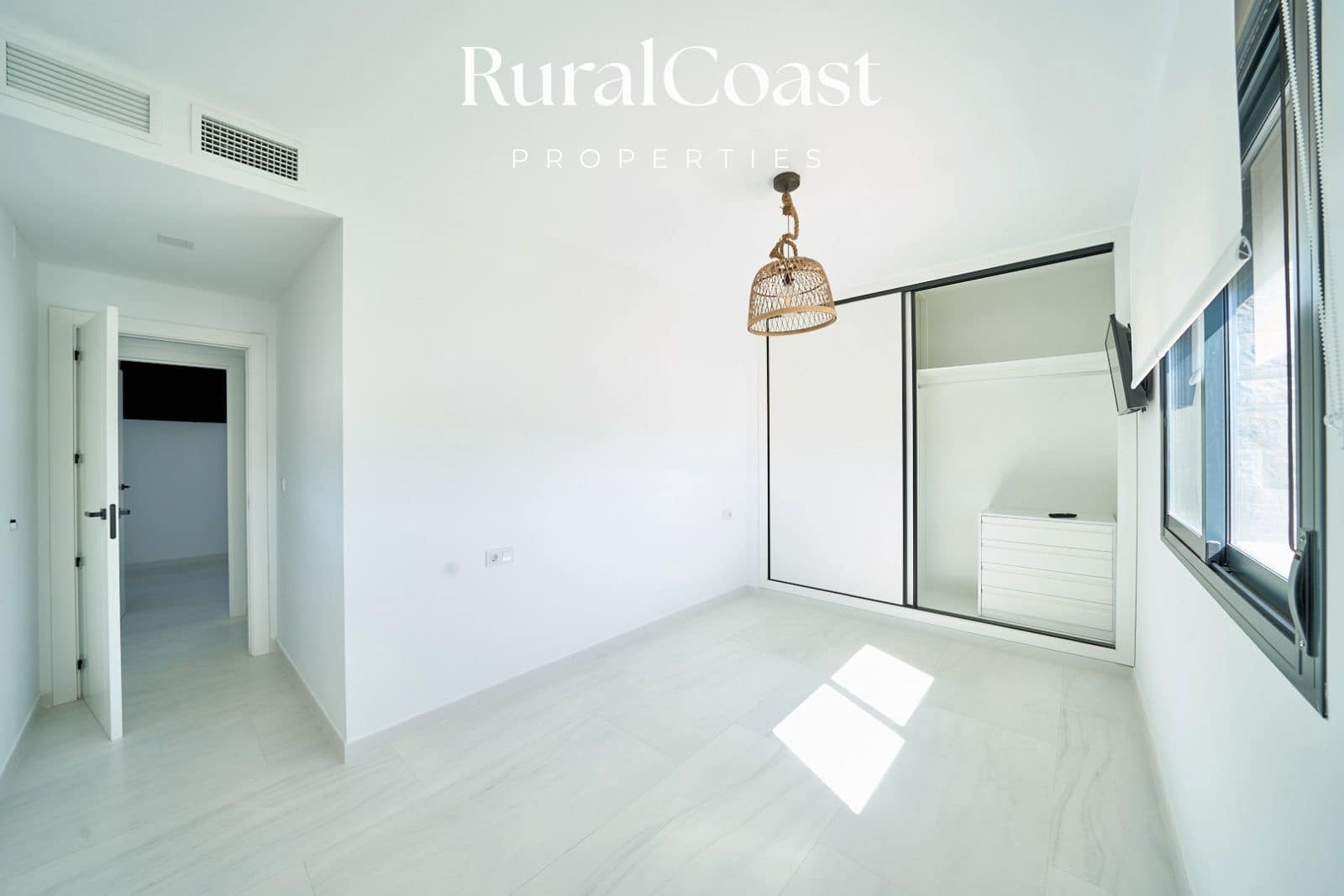 4 quarto Moradia para venda em Busot com piscina - 570 000 € (Ref: 9852191)