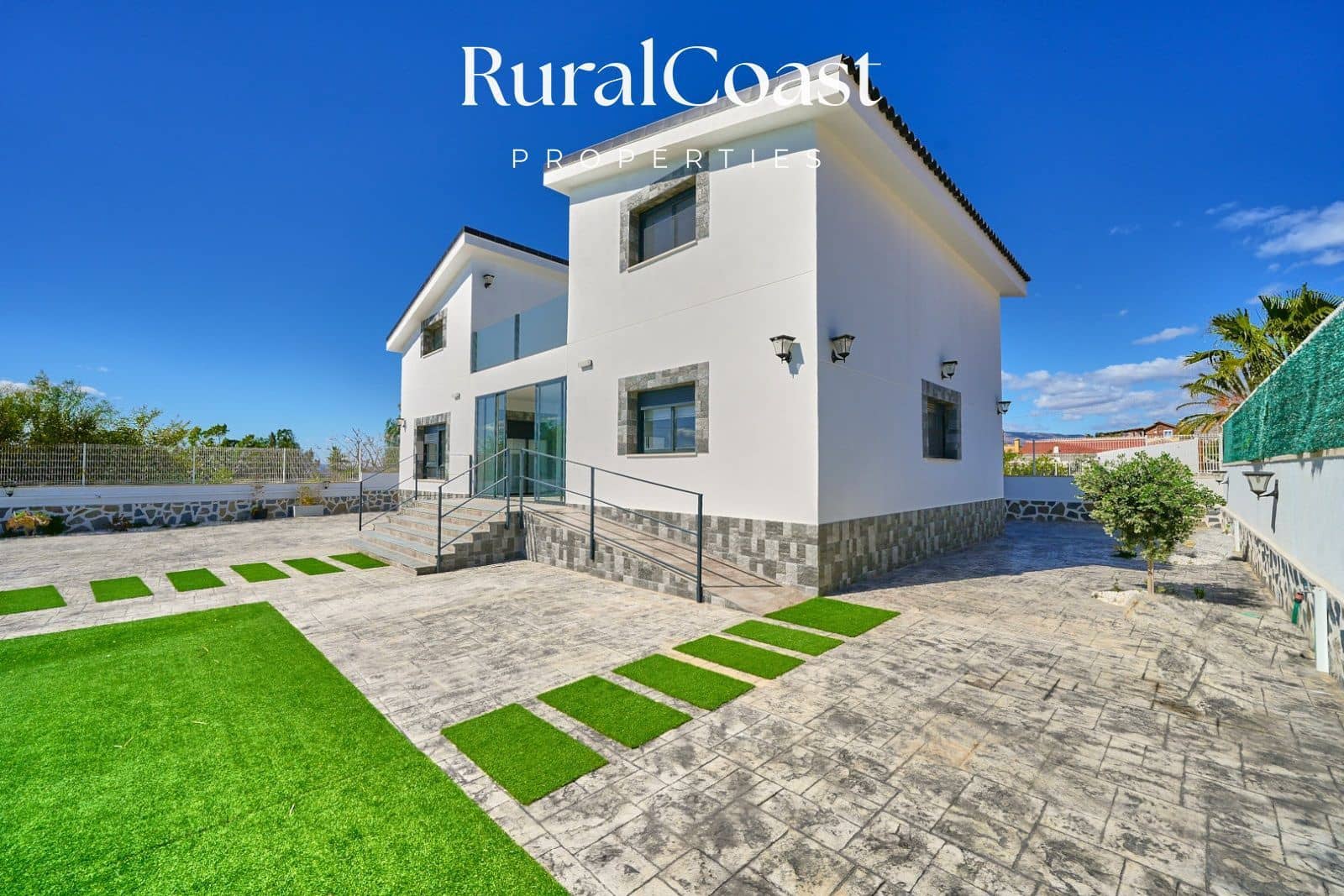 4 quarto Moradia para venda em Busot com piscina - 570 000 € (Ref: 9852191)