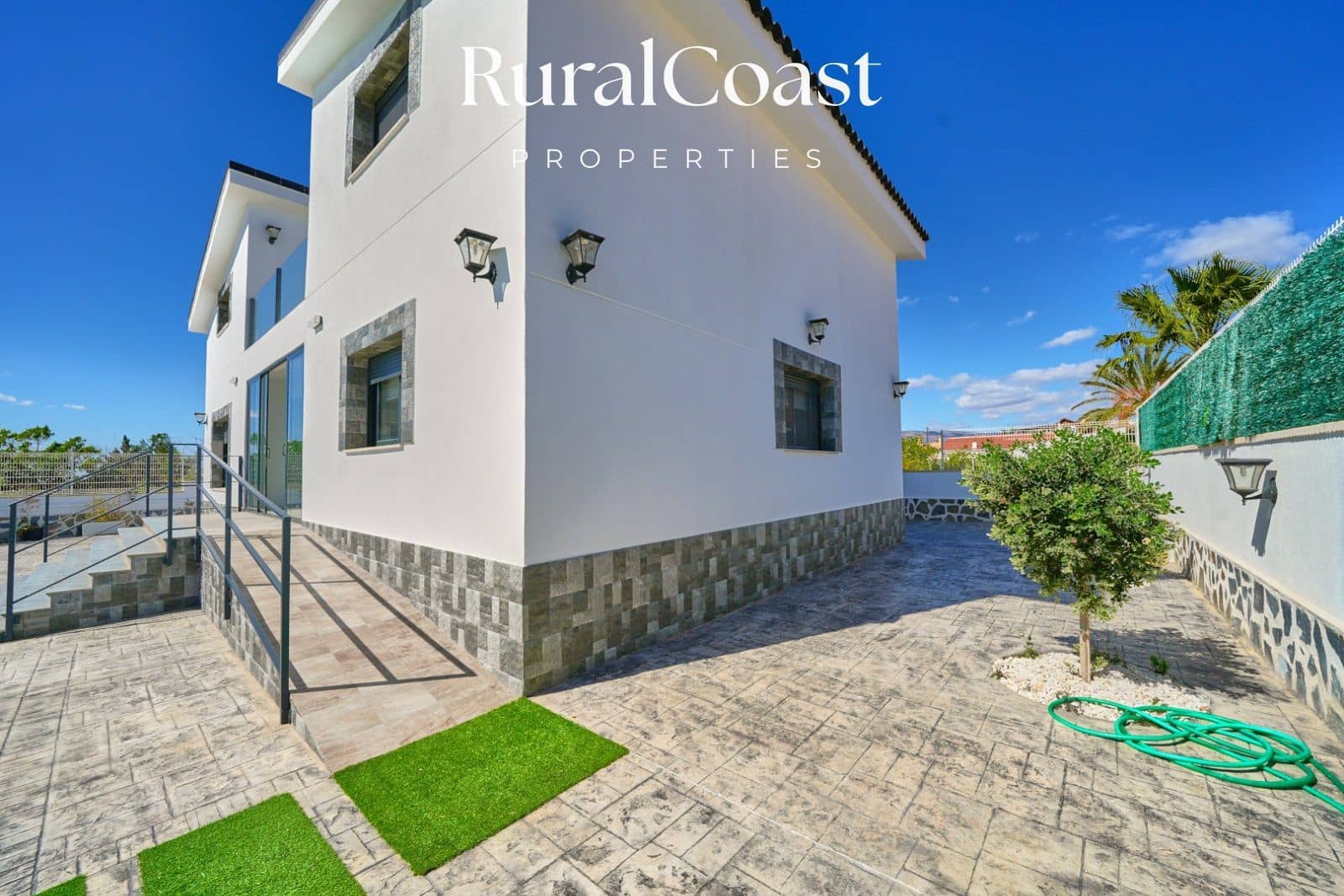 4 quarto Moradia para venda em Busot com piscina - 570 000 € (Ref: 9852191)