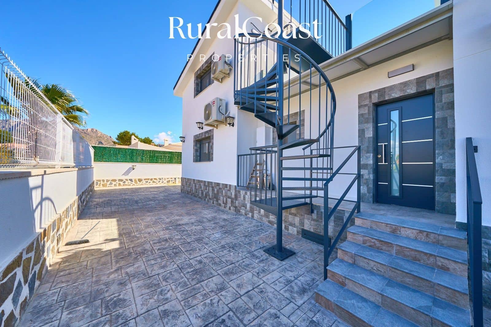 4 quarto Moradia para venda em Busot com piscina - 570 000 € (Ref: 9852191)