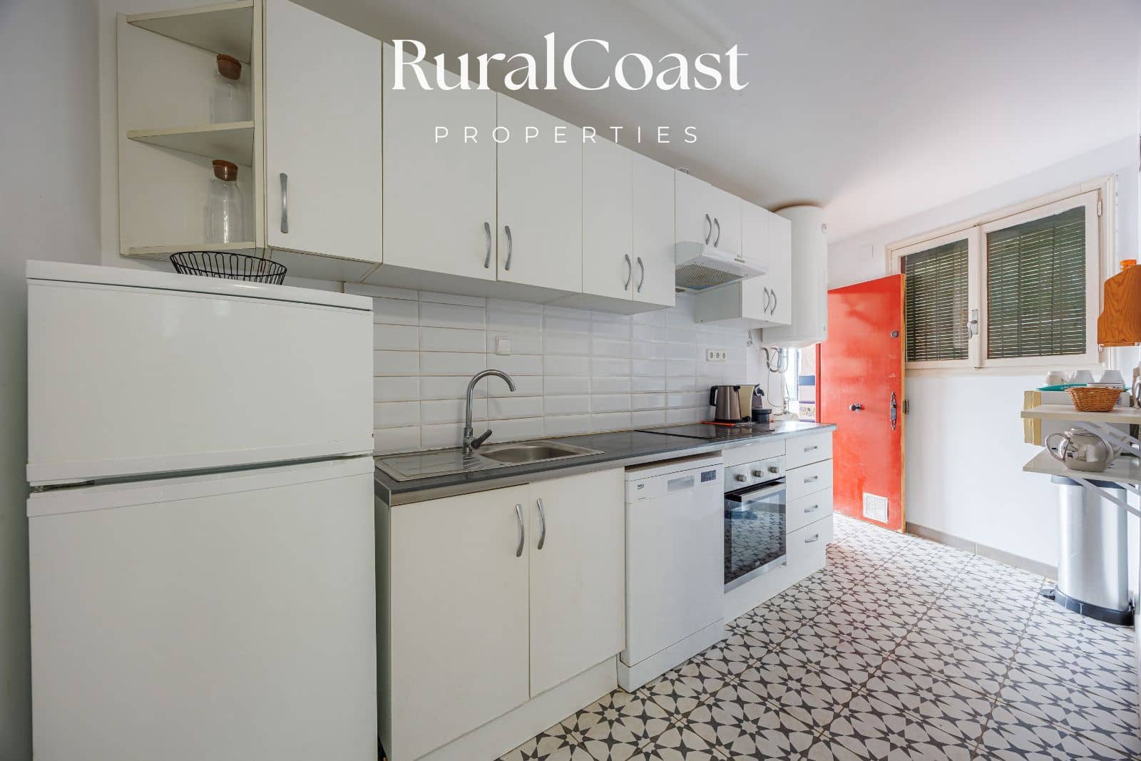 5 bedroom Townhouse for sale in Coveta Fuma with pool - € 425,000 (Ref: 9895458)