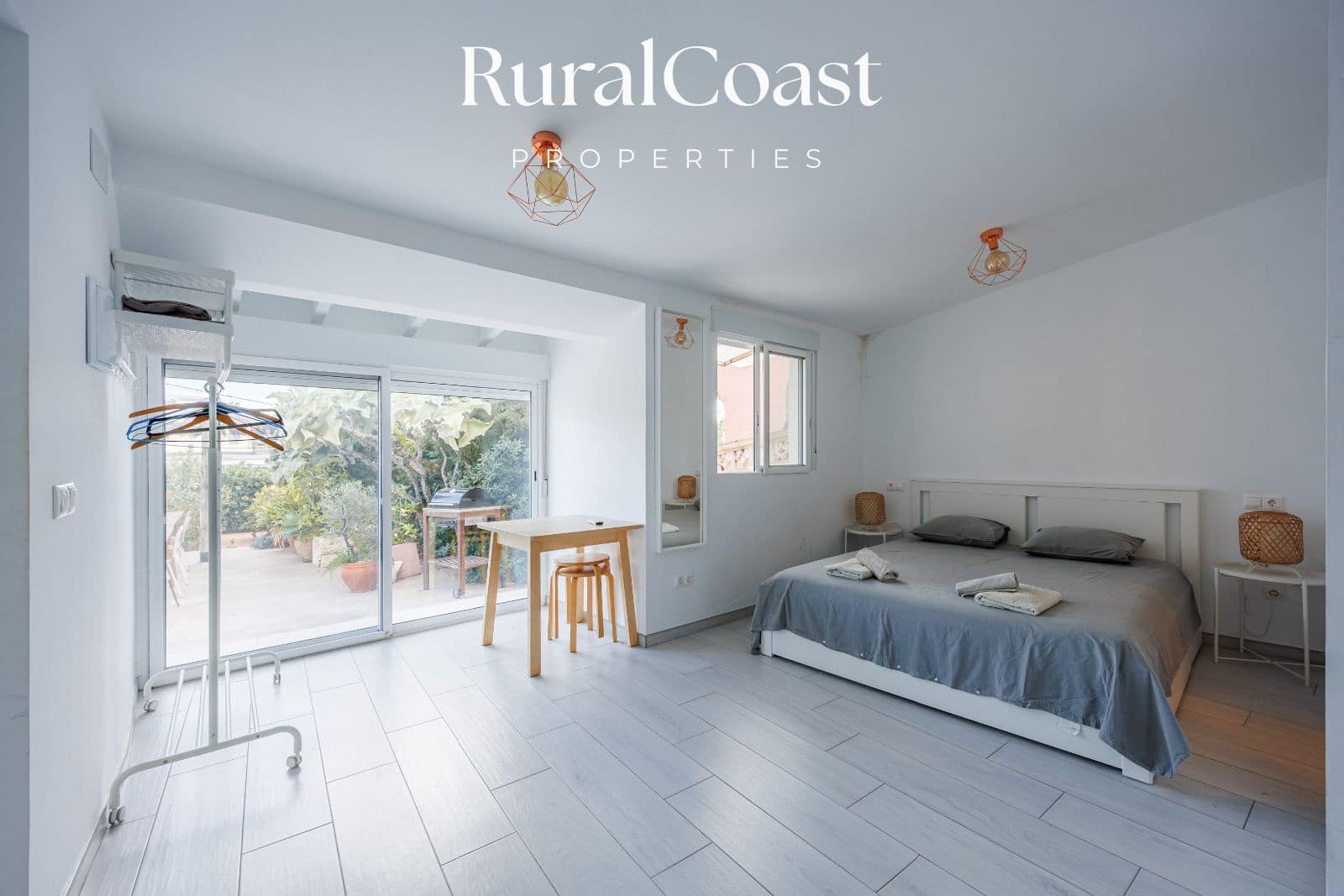 5 bedroom Townhouse for sale in Coveta Fuma with pool - € 425,000 (Ref: 9895458)