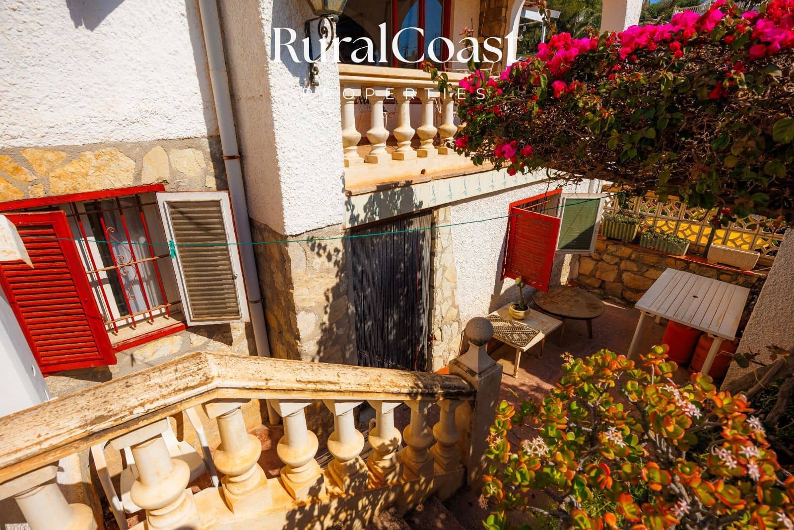 5 bedroom Townhouse for sale in Coveta Fuma with pool - € 425,000 (Ref: 9895458)