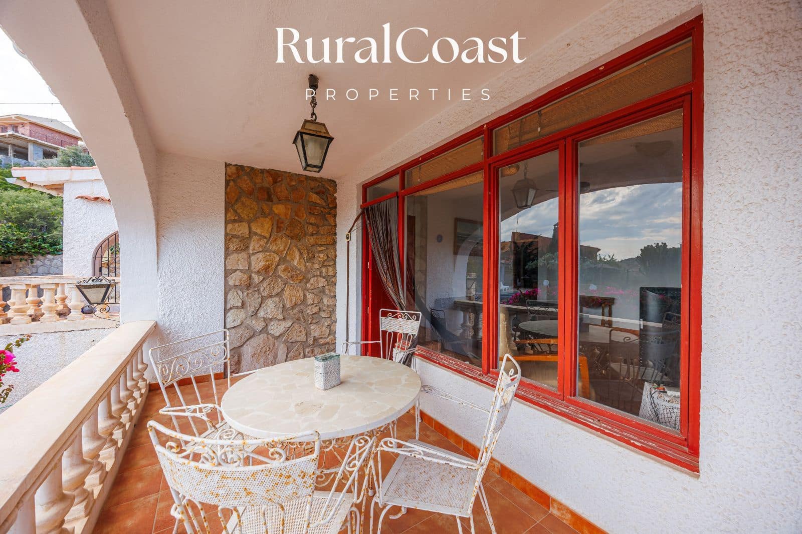 5 bedroom Townhouse for sale in Coveta Fuma with pool - € 425,000 (Ref: 9895458)