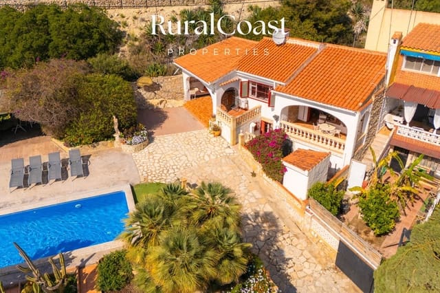 5 bedroom Townhouse for sale in Coveta Fuma, El Campello with pool - € 425,000 (Ref: 9895458)