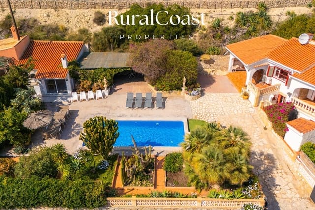 5 bedroom Townhouse for sale in Coveta Fuma, El Campello with pool - € 425,000 (Ref: 9895458)