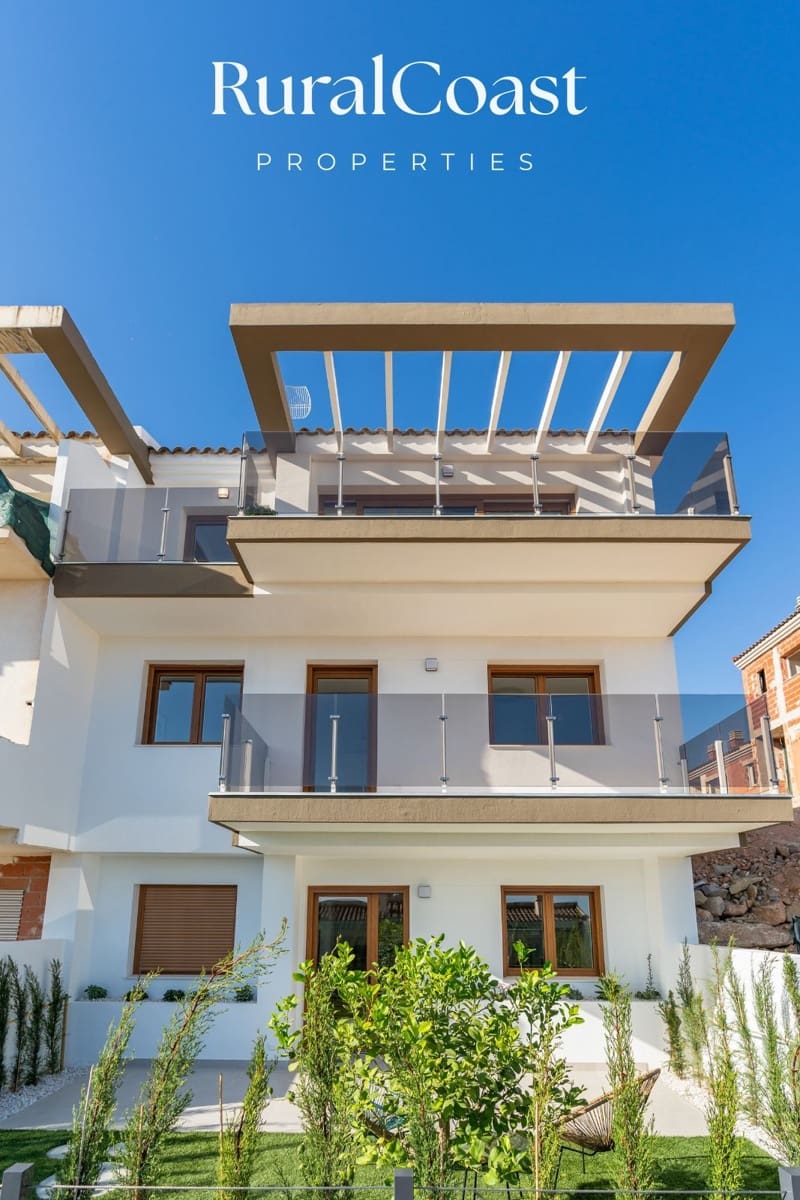 4 bedroom Townhouse for sale in La Nucia with pool garage - € 465,000 (Ref: 9921026)