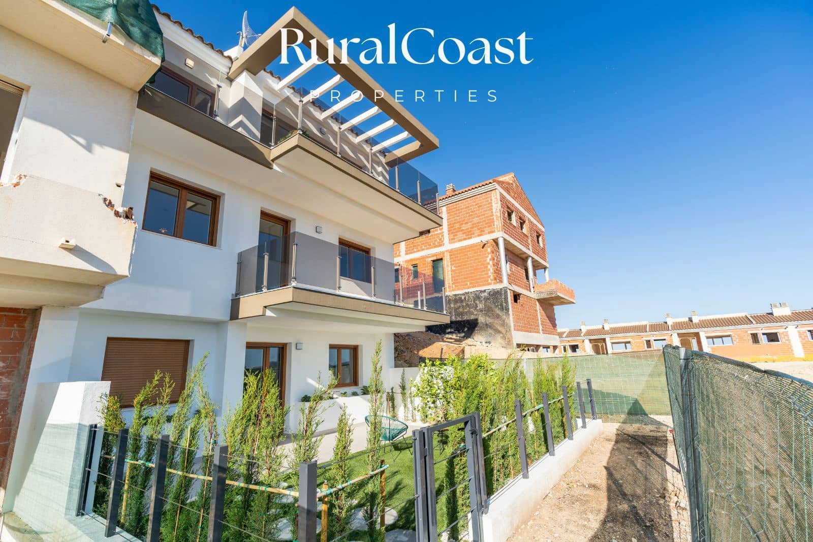 4 bedroom Townhouse for sale in La Nucia with pool garage - € 465,000 (Ref: 9921026)