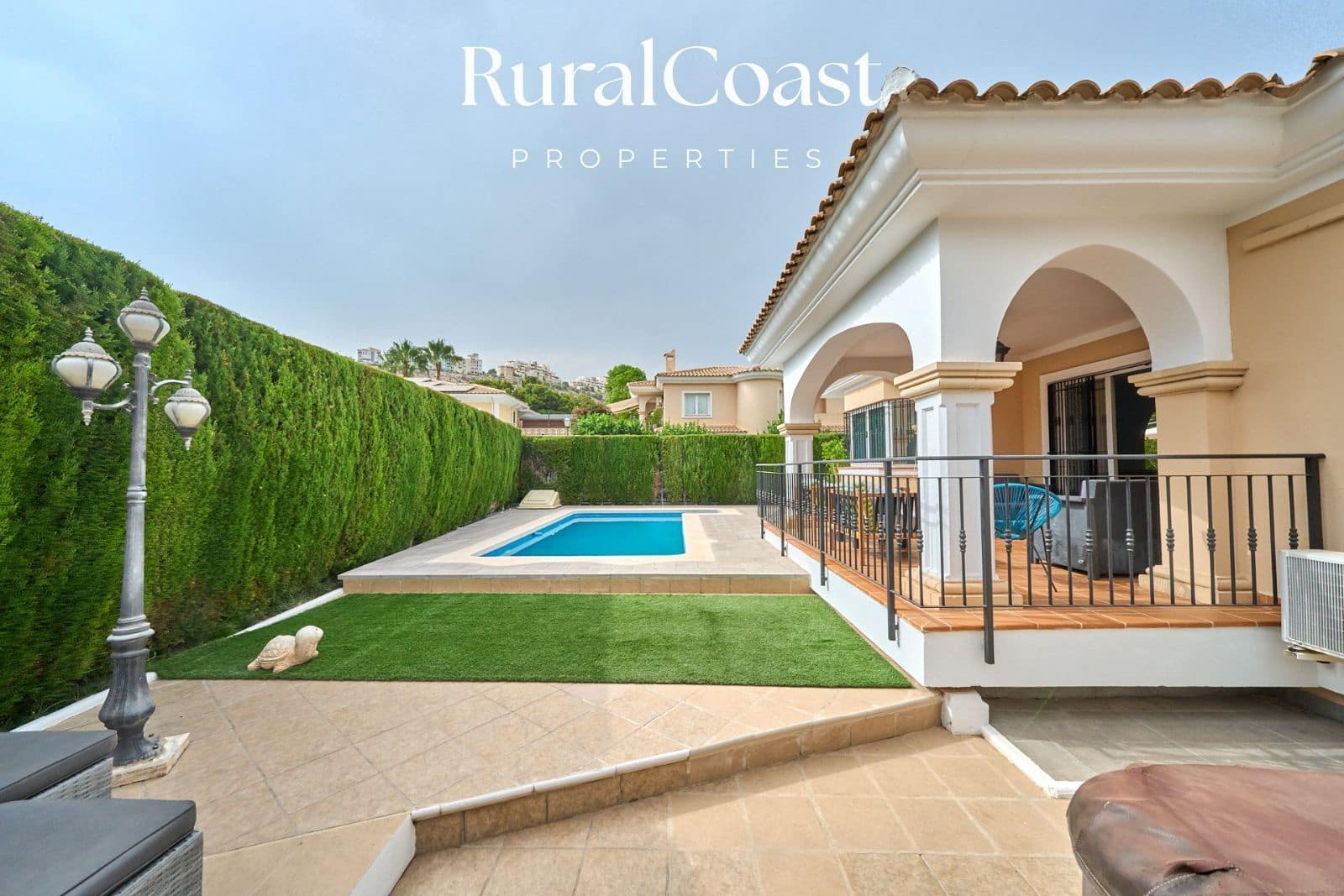 4 bedroom Villa for sale in Muchamiel / Mutxamel with pool garage - € 545,000 (Ref: 9981608)